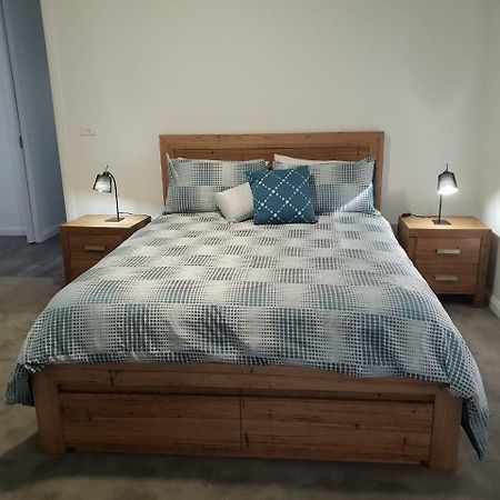 123 Wilson - Arapiles Apartment Horsham Bagian luar foto