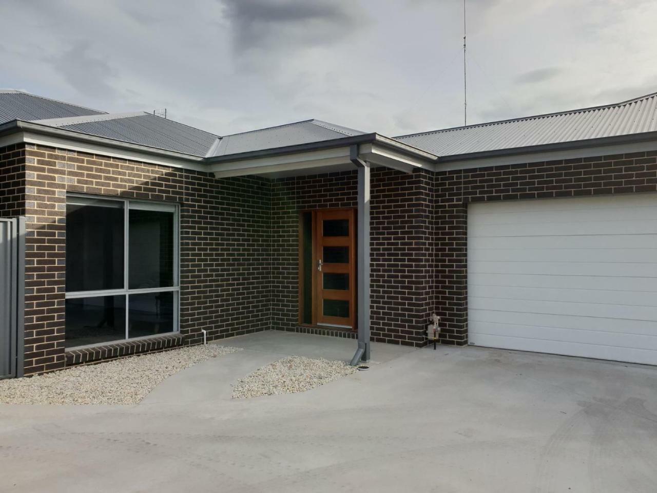 123 Wilson - Arapiles Apartment Horsham Bagian luar foto